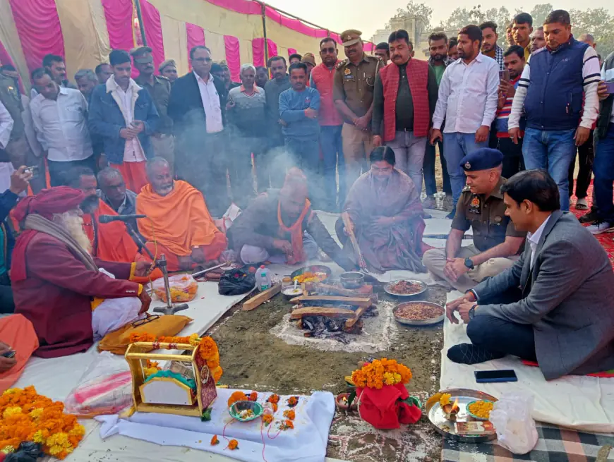 हरदोई: राज्यमंत्री.. विधायक..डीएम व कप्तान ने किया पुलिस थाने के प्रशासनिक एवं आवासीय भवन का शिलान्यास व भूमिपूजन